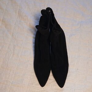 Stuart Weitzman Black Suede Pumps Sz.7/8